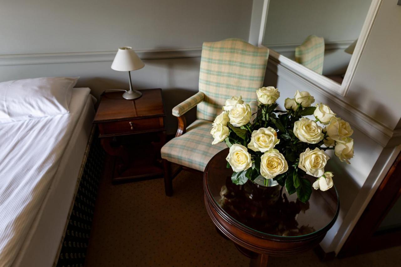 Hotel Senator Konferencje & Spa Starachowice Extérieur photo