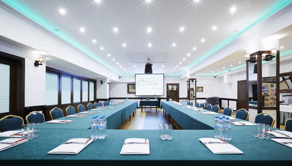 Hotel Senator Konferencje & Spa Starachowice Extérieur photo